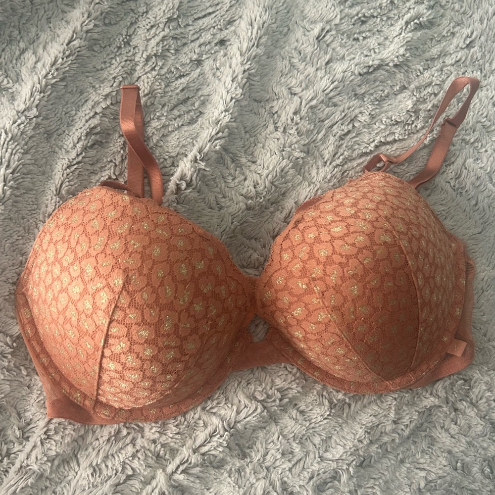 NWOT VS Push-up Bra